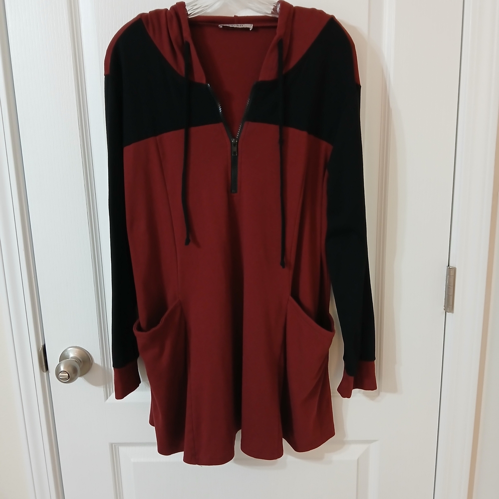 Vivilli Burgundy and Black Women's Hoodie